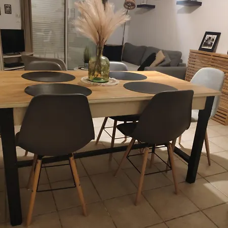 Hébergement de vacances Maison 3 étoiles Avec Piscine Et Jacuzzi Extérieur Près De Sarlat *