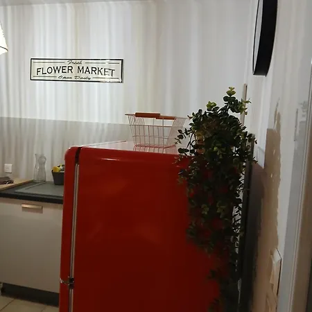 Maison 3 Etoiles Avec Piscine Et Jacuzzi Exterieur Pres De Sarlat
